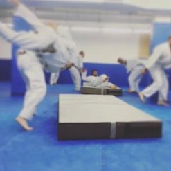 AK Athletic Equipment 4' X 6' X 8" Landing Mat -AK Athletic Equipment shop IMG 6091